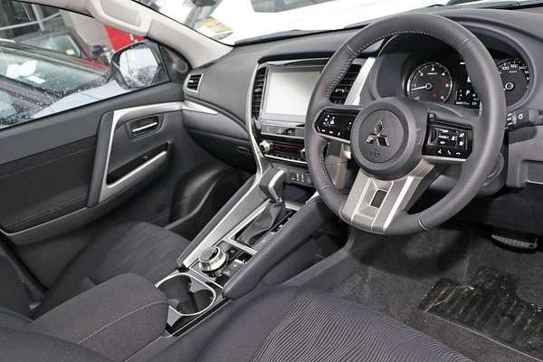 2024 Mitsubishi Pajero Sport GLS QG