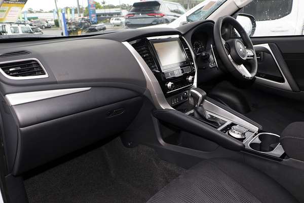 2024 Mitsubishi Pajero Sport GLS QG