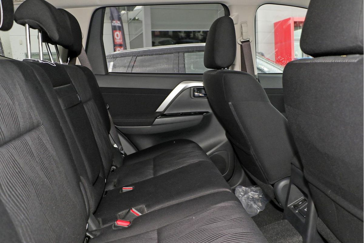 2024 Mitsubishi Pajero Sport GLS QG