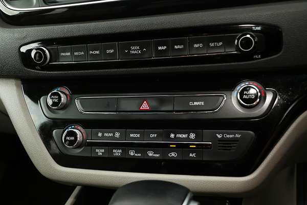 2018 Kia Carnival Platinum YP