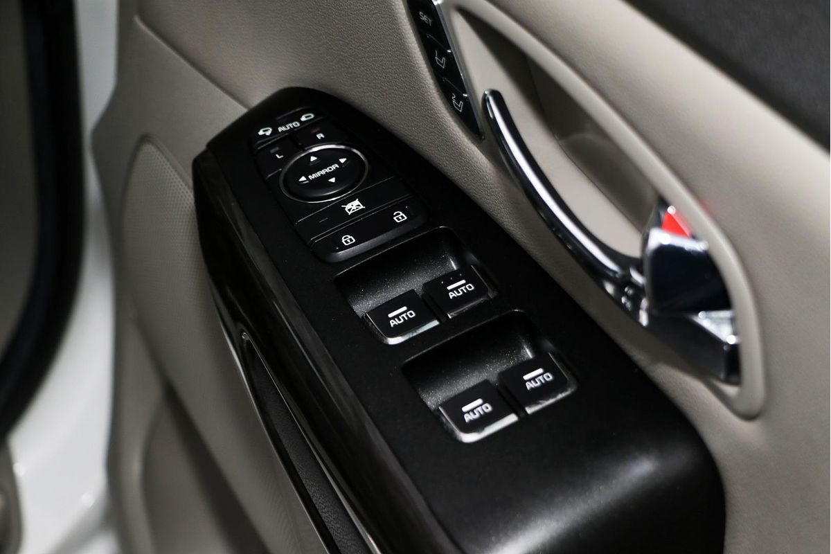 2018 Kia Carnival Platinum YP