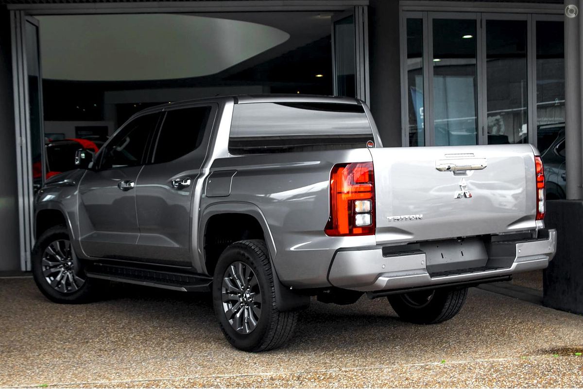 2025 Mitsubishi Triton GLS MV 4X4
