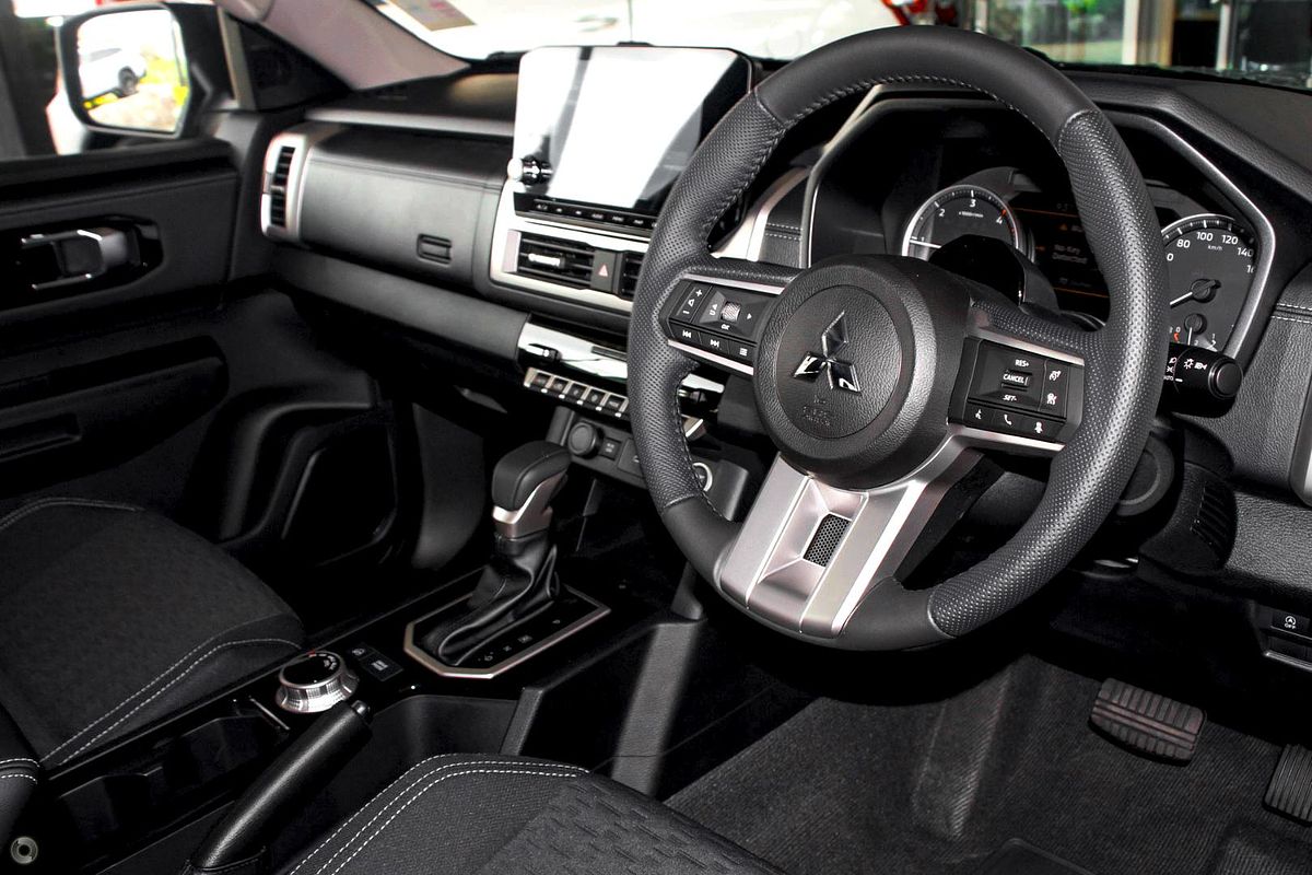 2025 Mitsubishi Triton GLS MV 4X4