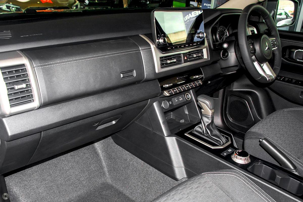 2025 Mitsubishi Triton GLS MV 4X4