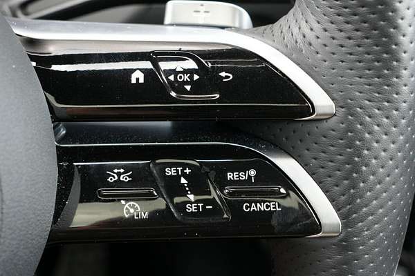 2025 Mercedes-Benz C-Class C350 e W206