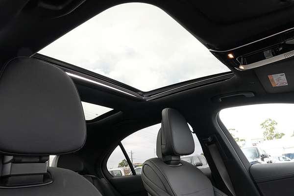 2025 Mercedes-Benz C-Class C350 e W206