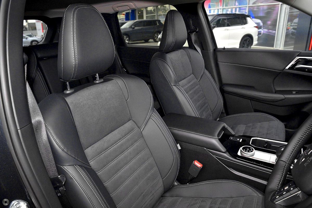 2025 Mitsubishi Outlander Aspire ZM