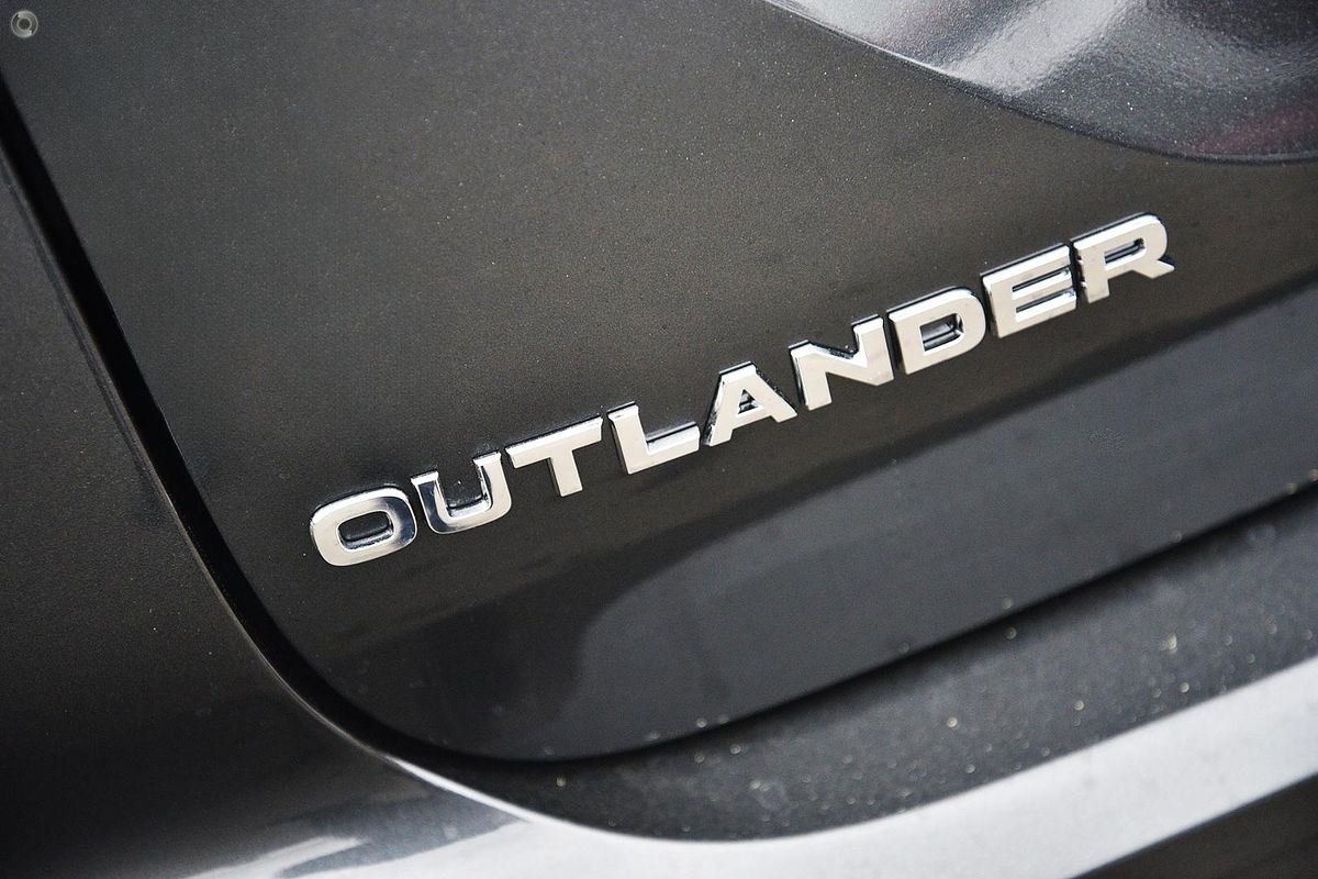 2025 Mitsubishi Outlander Aspire ZM