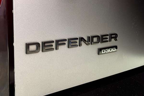 2021 Land Rover Defender 110 D300 X-Dynamic HSE L663