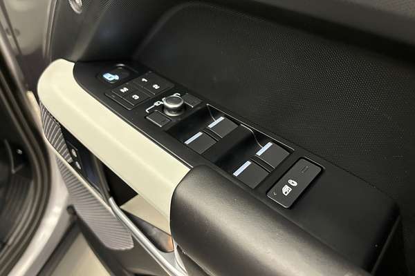 2021 Land Rover Defender 110 D300 X-Dynamic HSE L663