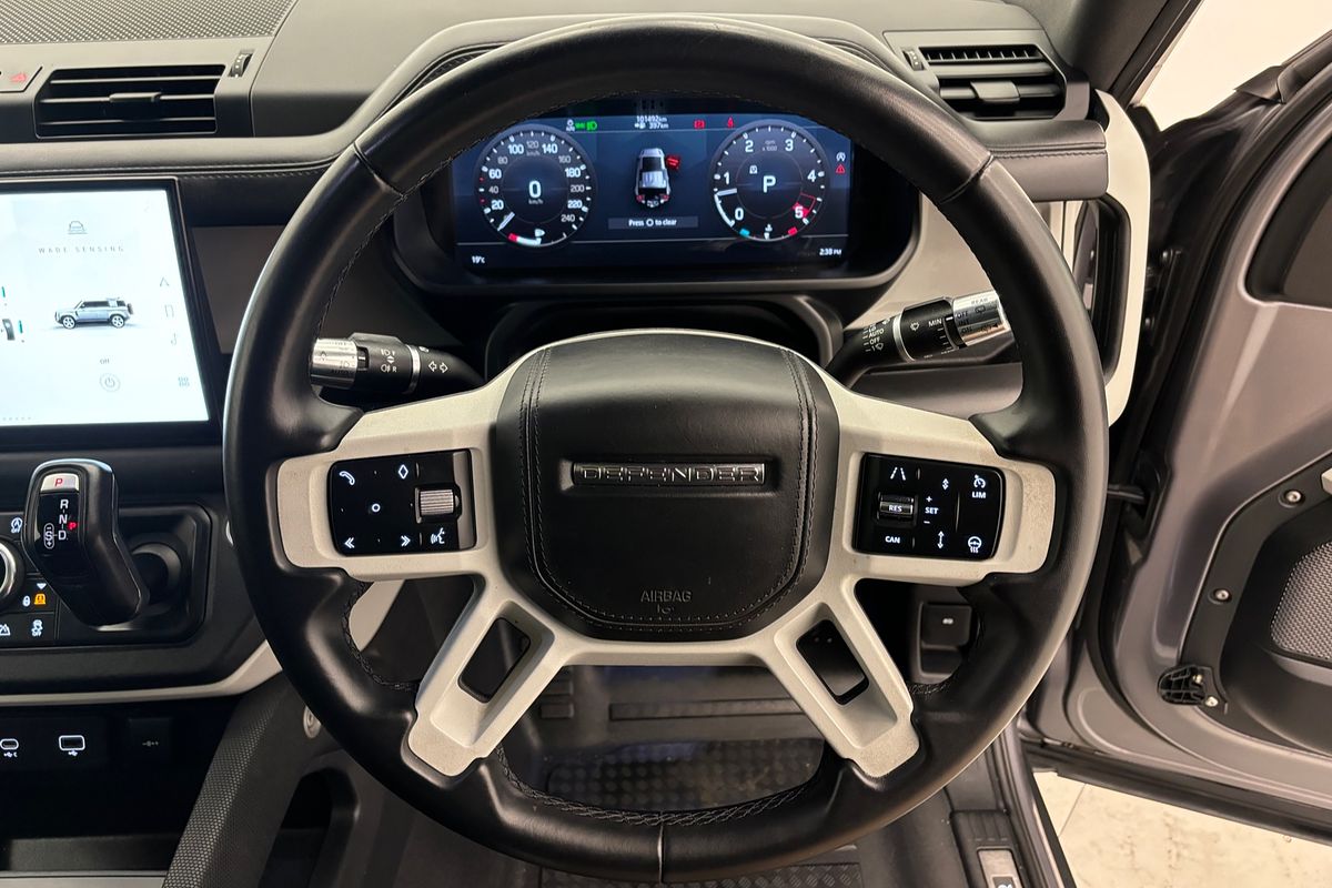 2021 Land Rover Defender 110 D300 X-Dynamic HSE L663