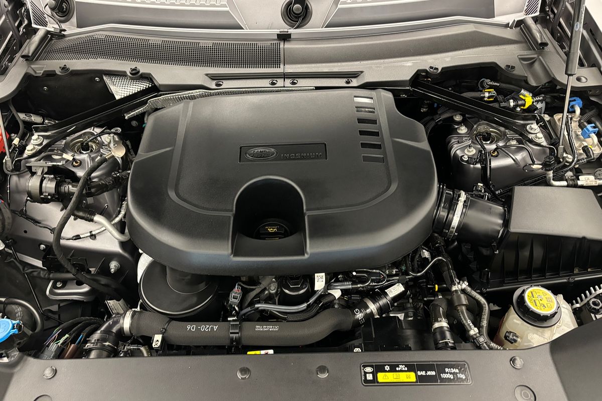 2021 Land Rover Defender 110 D300 X-Dynamic HSE L663