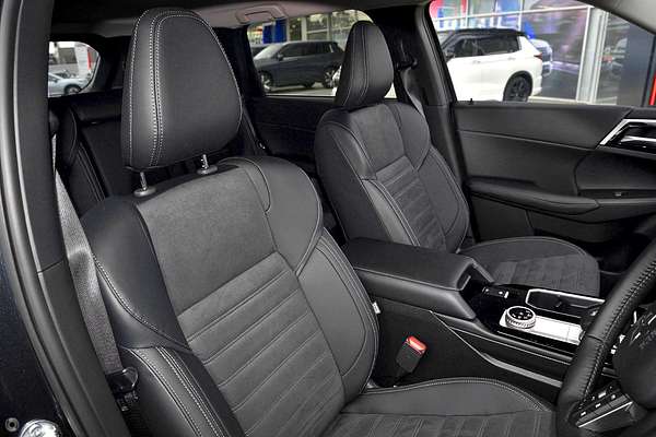 2025 Mitsubishi Outlander Aspire ZM