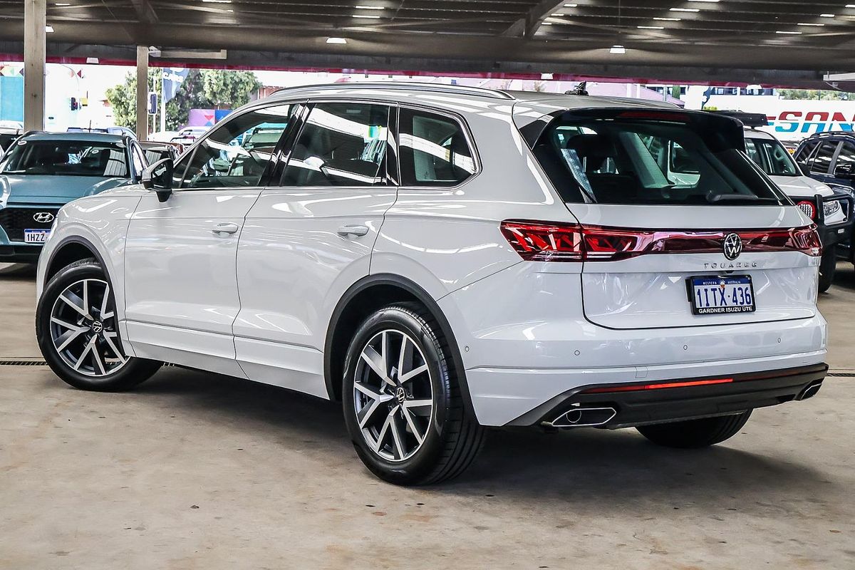2024 Volkswagen Touareg 210TDI Elegance RC