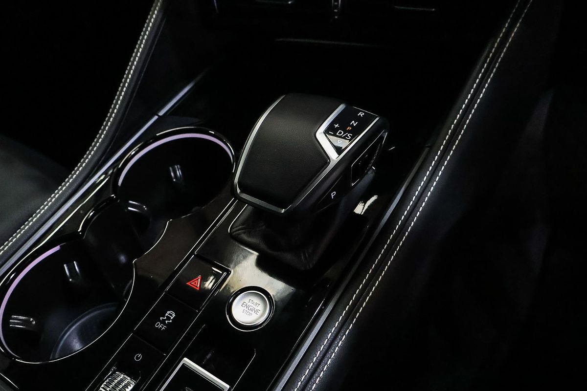 2024 Volkswagen Touareg 210TDI Elegance RC