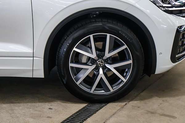2024 Volkswagen Touareg 210TDI Elegance RC