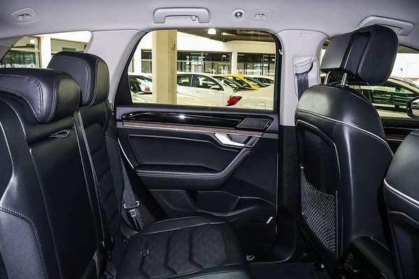 2024 Volkswagen Touareg 210TDI Elegance RC