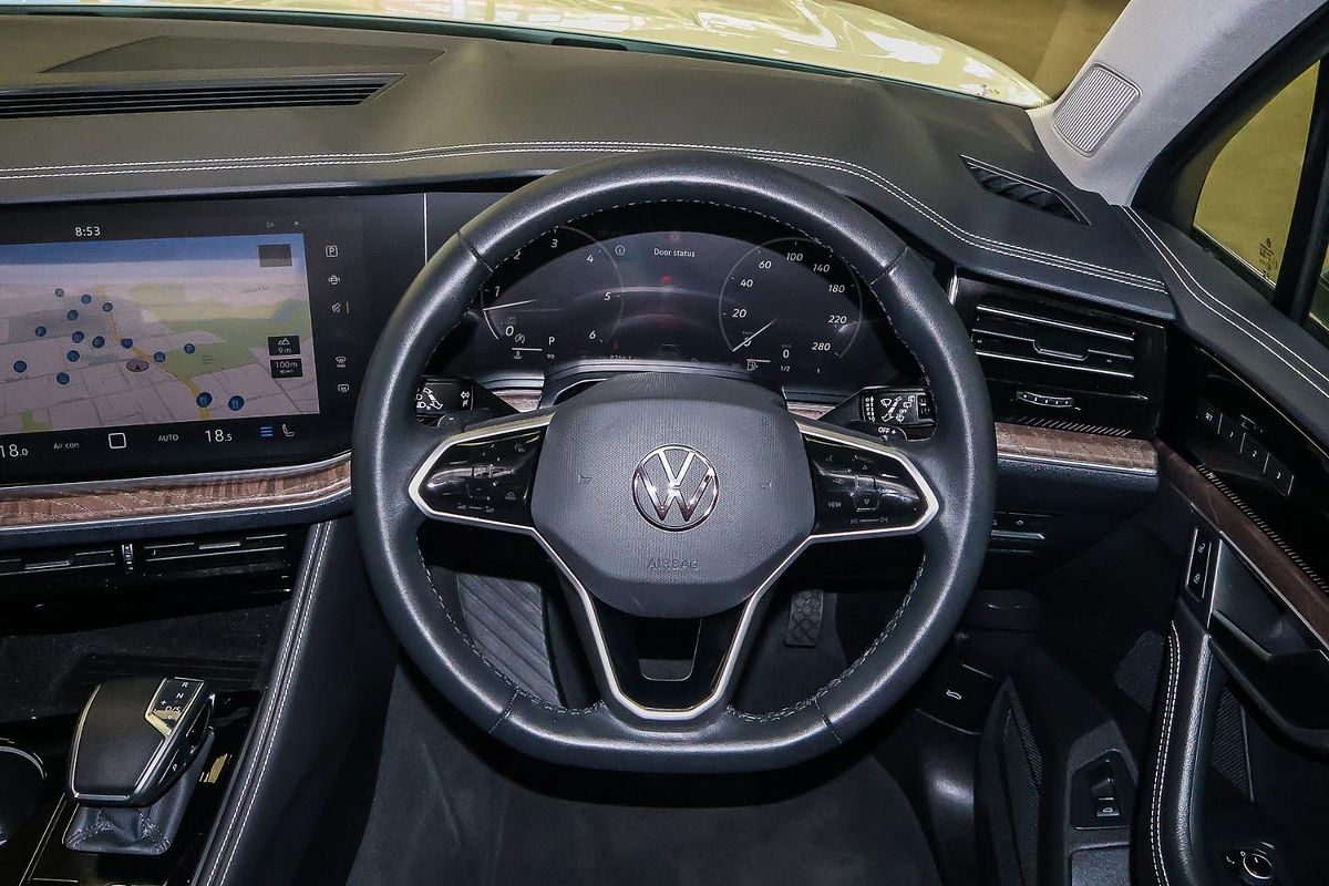 2024 Volkswagen Touareg 210TDI Elegance RC