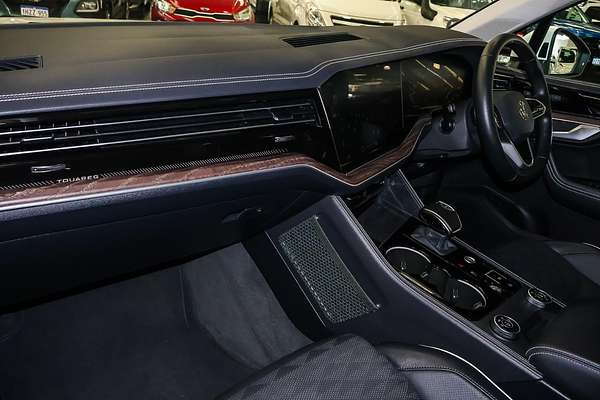 2024 Volkswagen Touareg 210TDI Elegance RC