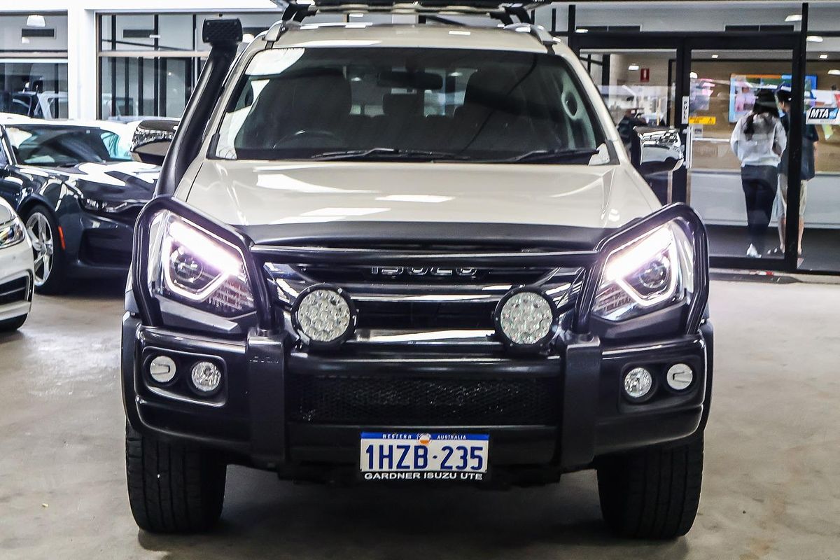 2020 Isuzu MU-X LS-T