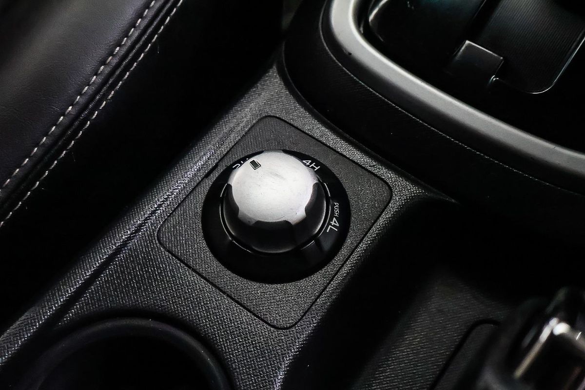 2020 Isuzu MU-X LS-T