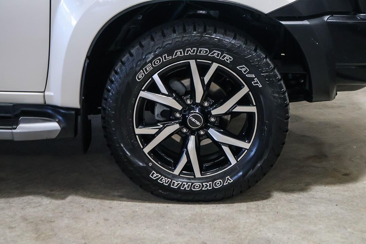 2020 Isuzu MU-X LS-T