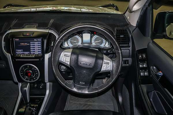 2020 Isuzu MU-X LS-T