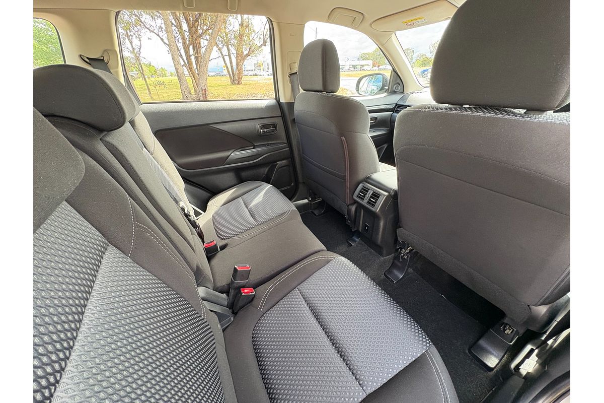 2021 Mitsubishi Outlander ES ZL