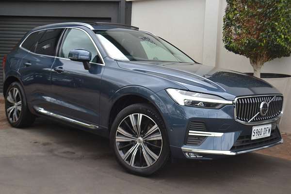 2023 Volvo XC60 Plus B5