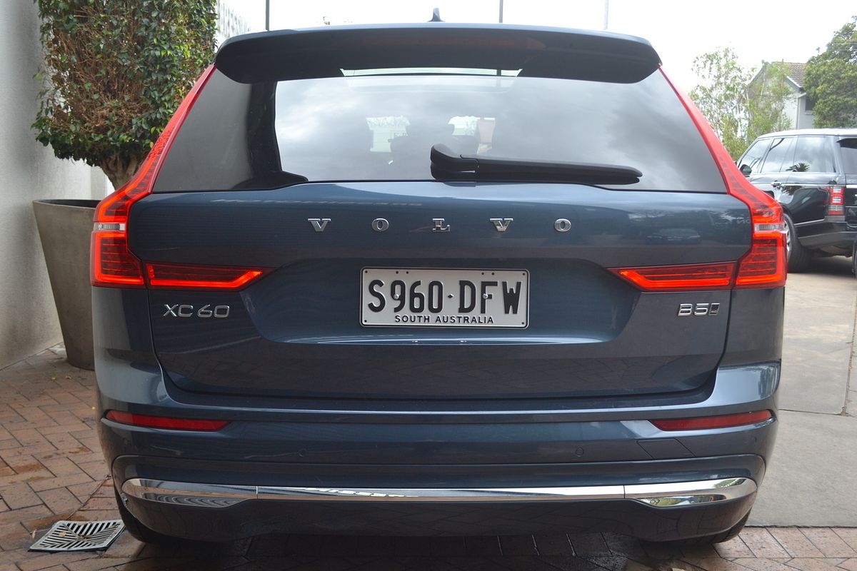 2023 Volvo XC60 Plus B5