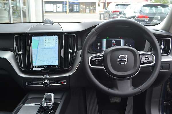 2023 Volvo XC60 Plus B5