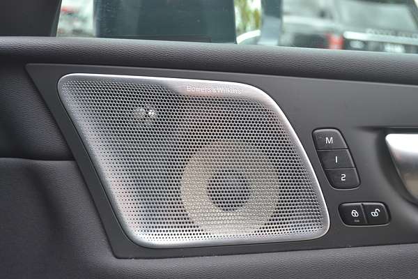 2023 Volvo XC60 Plus B5