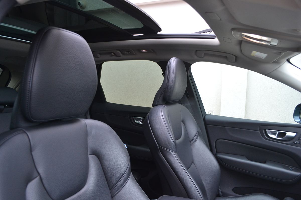 2023 Volvo XC60 Plus B5