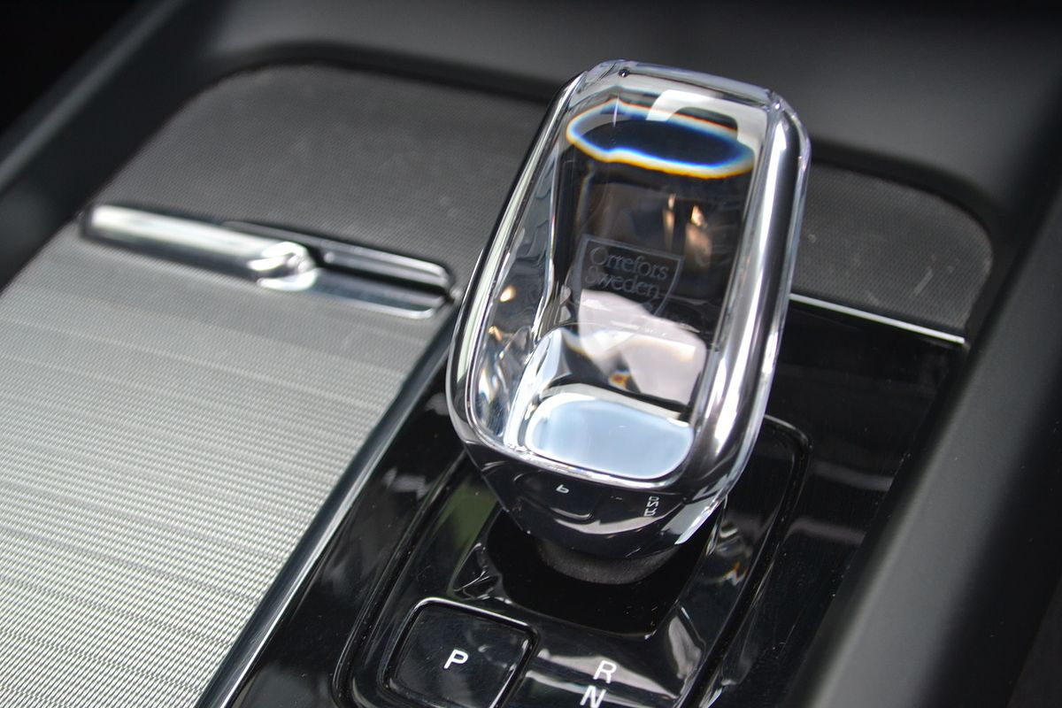 2023 Volvo XC60 Plus B5