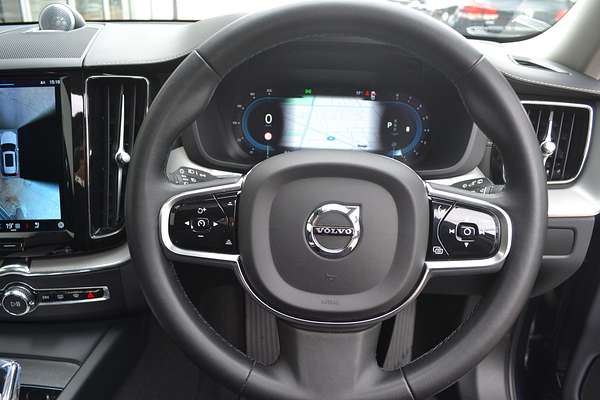2023 Volvo XC60 Plus B5