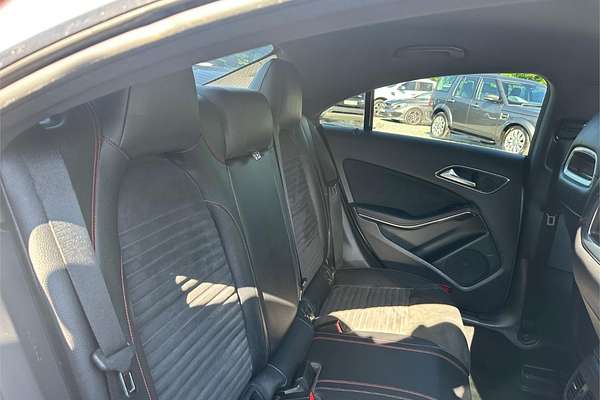 2013 Mercedes-Benz CLA-Class CLA200 C117