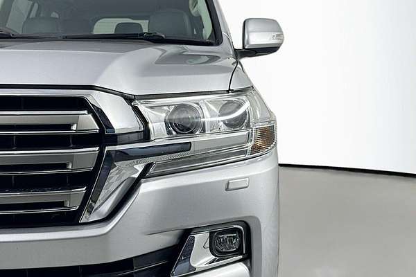 2019 Toyota Landcruiser Sahara VDJ200R