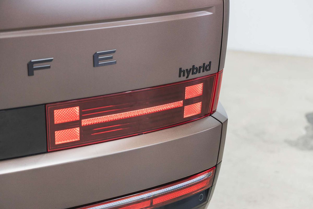 2024 Hyundai Santa Fe Hybrid Calligraphy MX5.V1