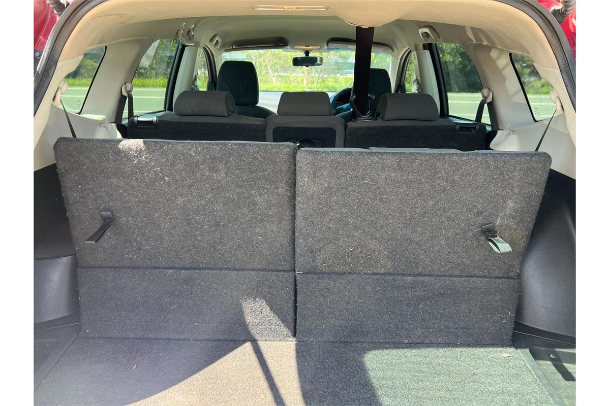 2012 Nissan Dualis +2 ST J10 Series II