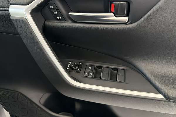 2020 Toyota RAV4 Cruiser AXAH52R