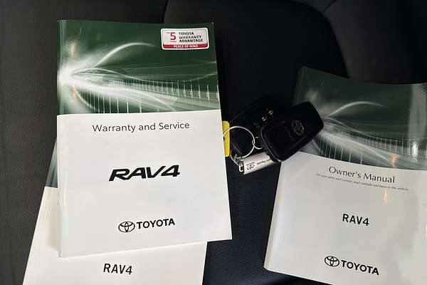 2020 Toyota RAV4 Cruiser AXAH52R