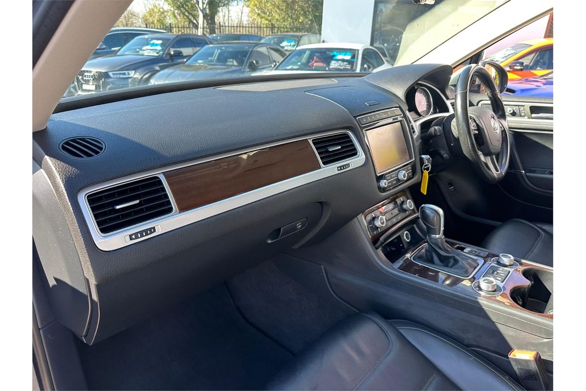 2015 Volkswagen Touareg V6 TDI 7P MY15