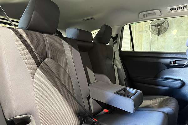 2023 Toyota Kluger GX TXUA70R