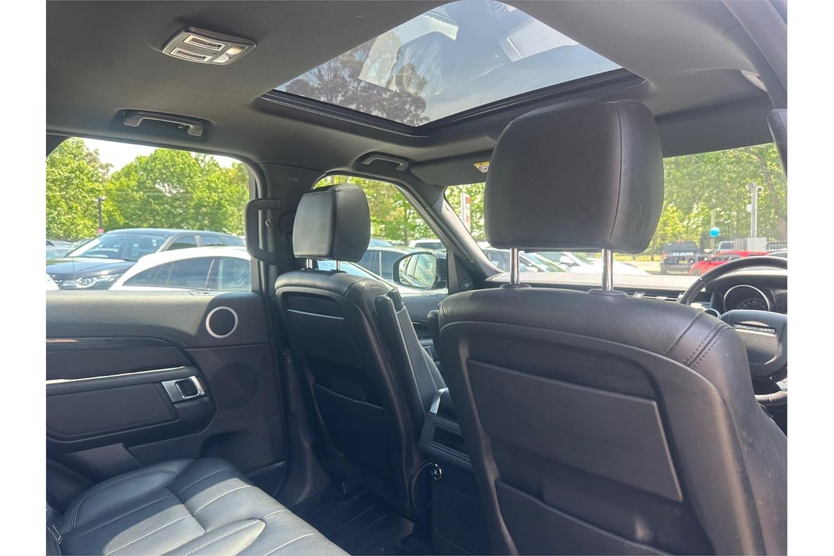 2020 Land Rover Discovery SD4 SE Series 5