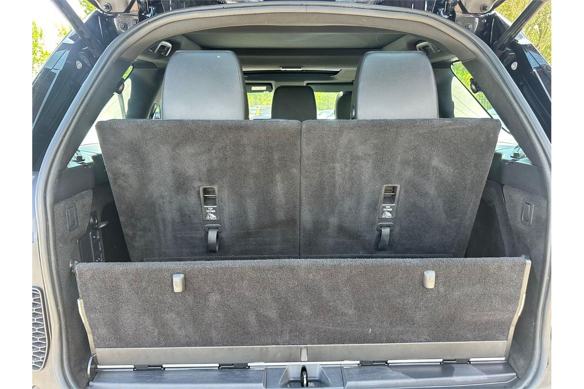 2020 Land Rover Discovery SD4 SE Series 5