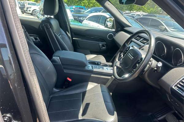 2020 Land Rover Discovery SD4 SE Series 5