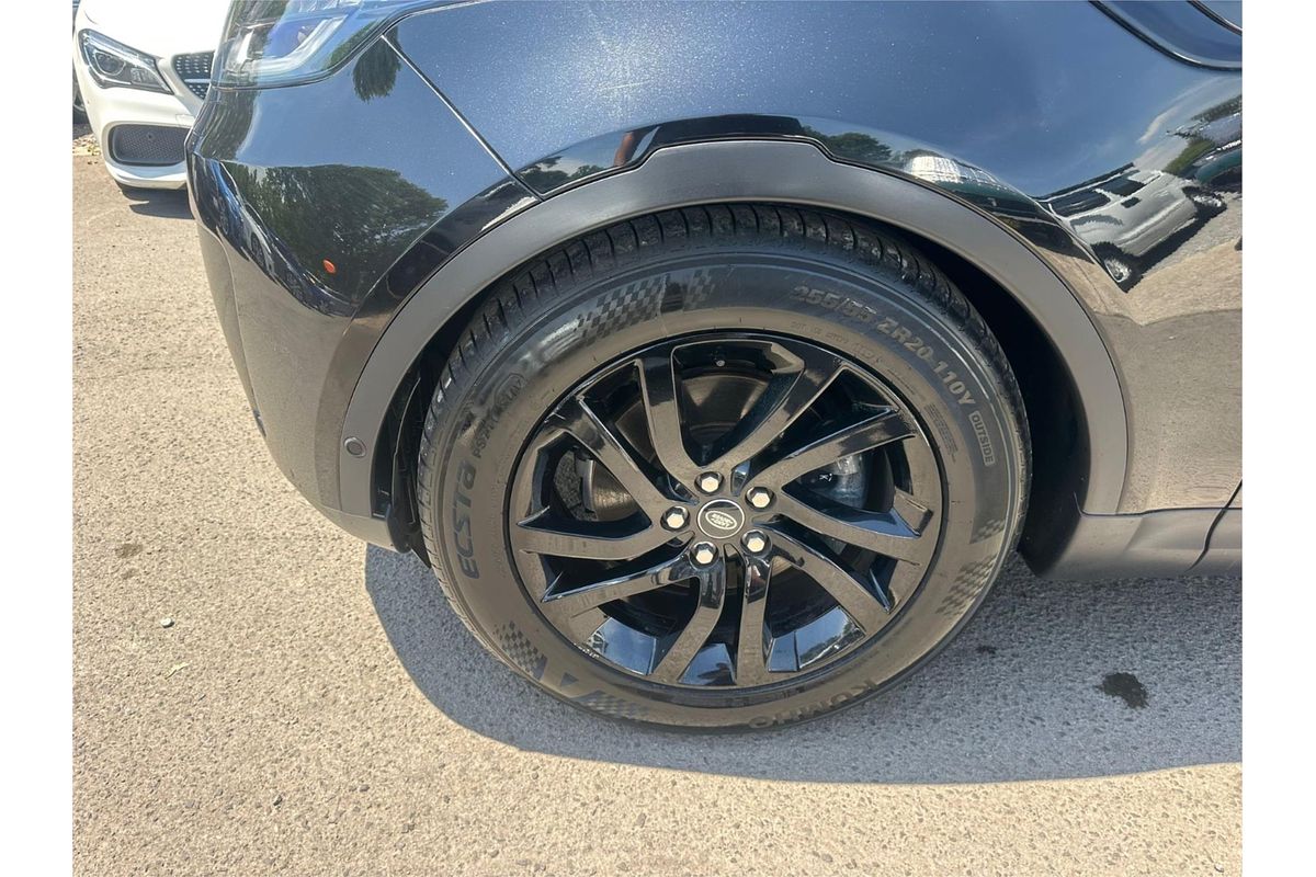 2020 Land Rover Discovery SD4 SE Series 5