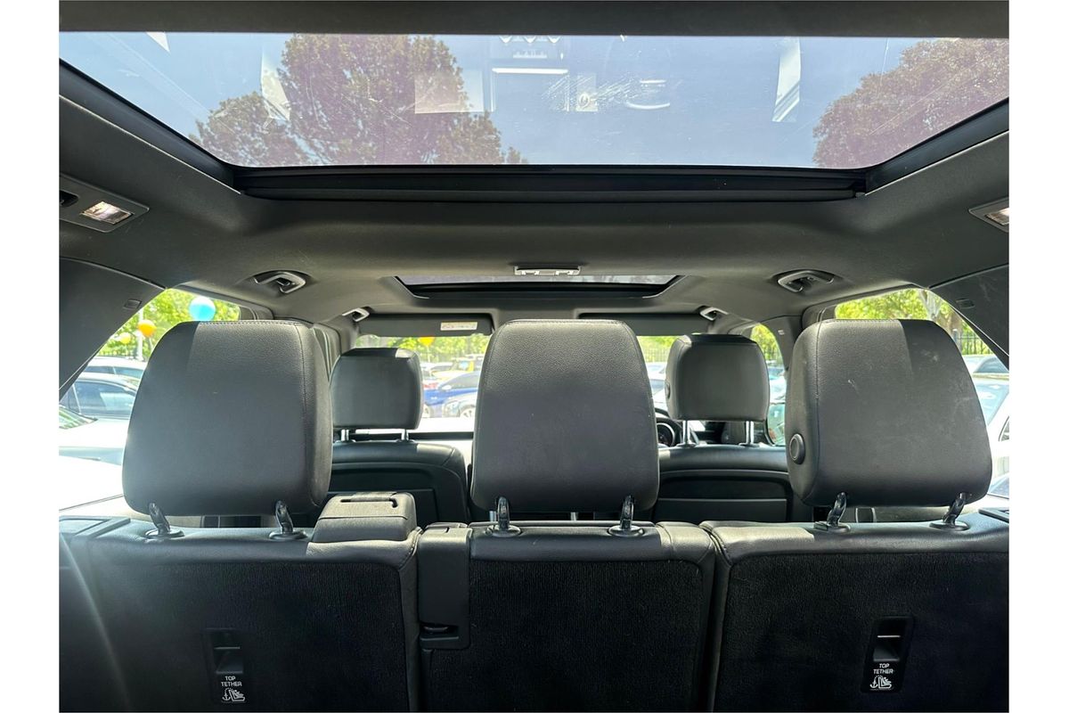 2020 Land Rover Discovery SD4 SE Series 5