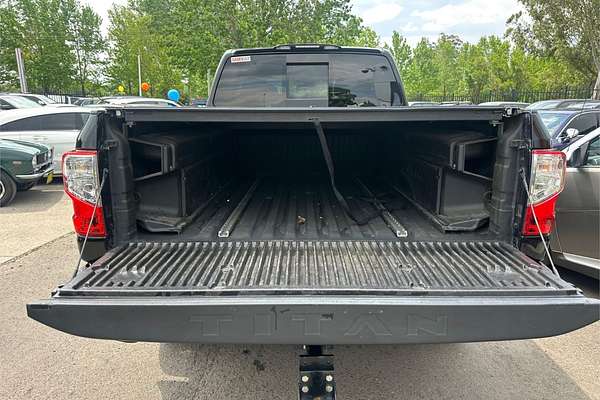 2018 Nissan TITAN PLATINUM XD