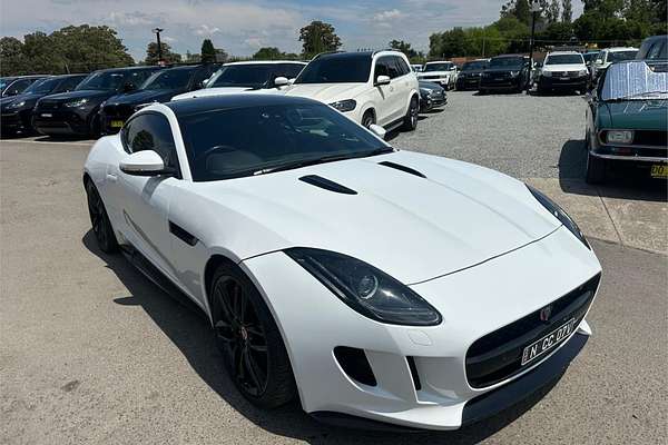 2017 Jaguar F-TYPE R X152